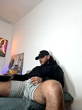 Snapshot of tuyo1995 chatting on November 2025 03:27:01 AM tuyo1995 online show from November 2025 03:27:01 AM