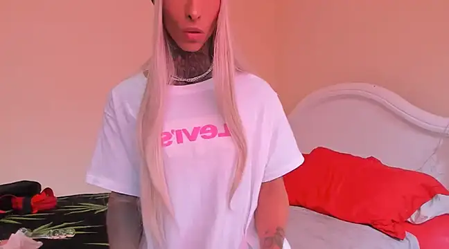 drippyorlovee online show from January 2025 03:44:01 PM