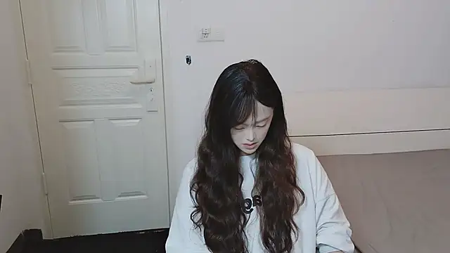 Snapshot of QiuPeiPeimmm chatting on November 2025 03:45:02 PM QiuPeiPeimmm online show from November 2025 03:45:02 PM