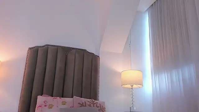 Emma Torres   online show from June 2026 12:42:02 PM