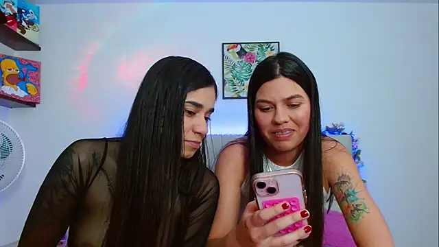 Snapshot of Layla_Rachel chatting on January 2025 02:35:01 AM Layla Rachel online show from January 2025 02:35:01 AM