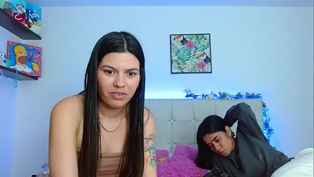 Snapshot of Layla_Rachel chatting on January 2025 04:59:01 AM Layla Rachel online show from January 2025 04:59:01 AM