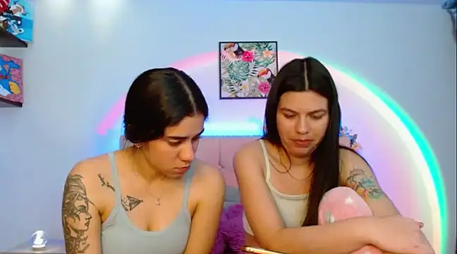 Snapshot of Layla_Rachel chatting on January 2025 04:34:02 AM Layla Rachel online show from January 2025 04:34:02 AM