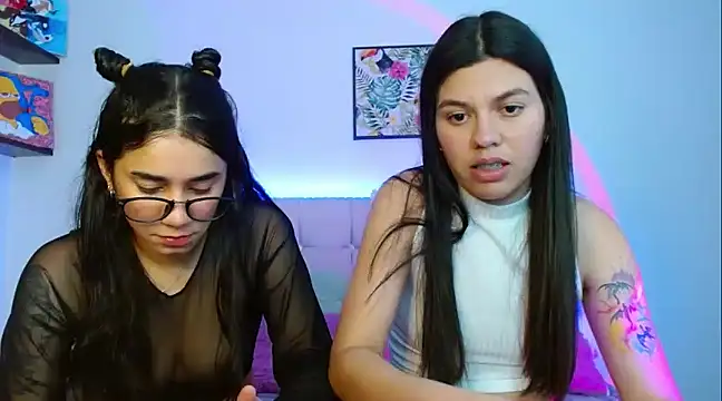 Snapshot of Layla_Rachel chatting on January 2025 03:12:01 AM Layla Rachel online show from January 2025 03:12:01 AM