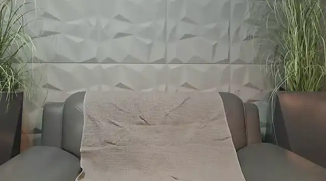 Snapshot of Antoniodiamond chatting on January 2025 08:14:02 PM Antoniodiamond online show from January 2025 08:14:02 PM