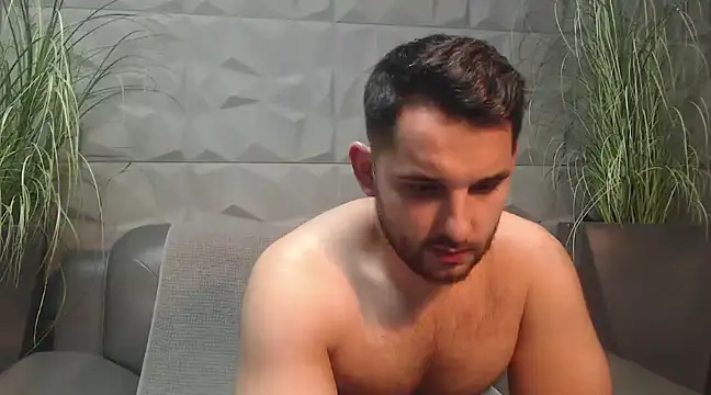 Snapshot of Antoniodiamond chatting on February 2025 09:16:01 PM Antoniodiamond online show from February 2025 09:16:01 PM