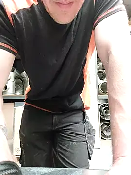 Xcoquinx online show from March 2025 01:40:01 PM