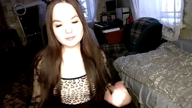 Var Kiss online show from February 2025 10:59:01 AM