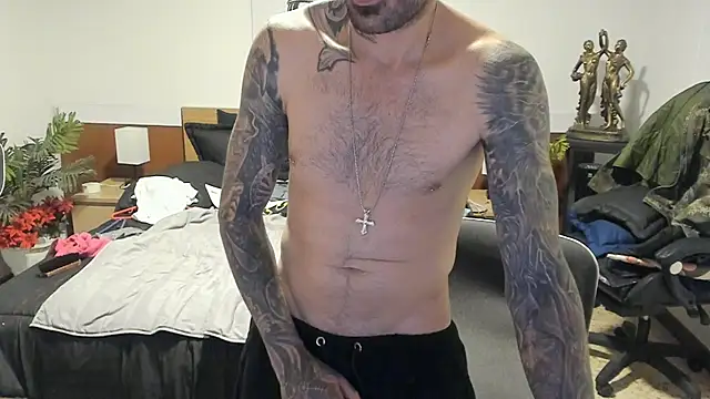 kaiser679  online show from December 2025 10:51:03 PM