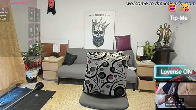 kaiser679  online show from April 2026 06:57:01 PM