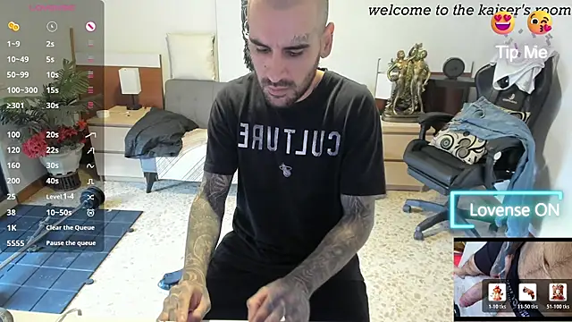 kaiser679  online show from April 2026 07:27:01 PM