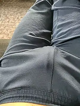 kiam471 online show from October 2025 02:07:01 PM