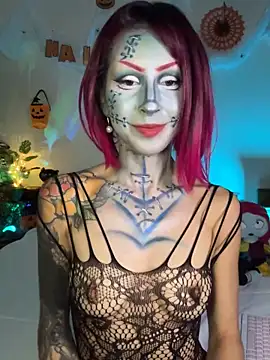 Snapshot of Cinamoonn chatting on October 2025 08:47:01 PM Cinamoonn online show from October 2025 08:47:01 PM