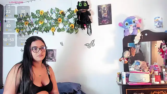 Snapshot of mensia_hernandz chatting on June 2026 01:04:01 PM mensia hernandz online show from June 2026 01:04:01 PM