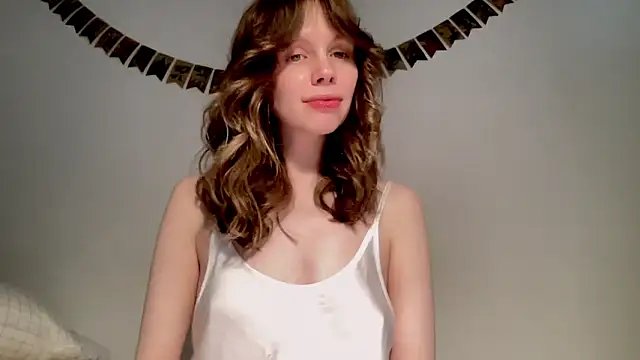 Snapshot of Nikki_Mimimi chatting on January 2025 10:20:02 AM Nikki Mimimi online show from January 2025 10:20:02 AM