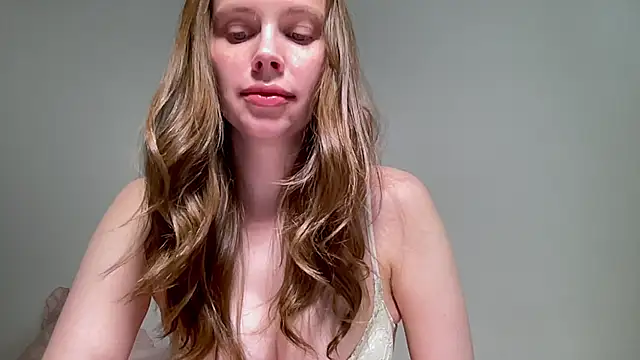 Snapshot of Nikki_Mimimi chatting on April 2026 10:08:01 AM Nikki Mimimi online show from April 2026 10:08:01 AM