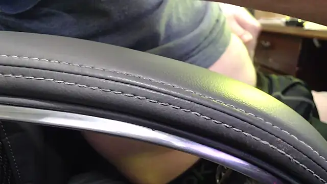 Snapshot of anon_1962 chatting on April 2026 06:16:01 PM anon 1962 online show from April 2026 06:16:01 PM