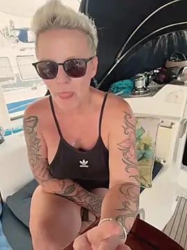 German Milf online show from September 2025 02:08:01 PM