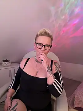 German Milf online show from March 2026 01:57:02 PM