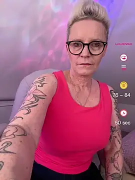 German Milf online show from April 2026 01:02:02 PM