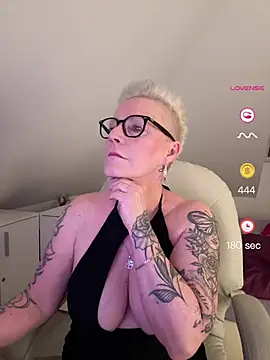German Milf online show from May 2026 02:45:01 PM