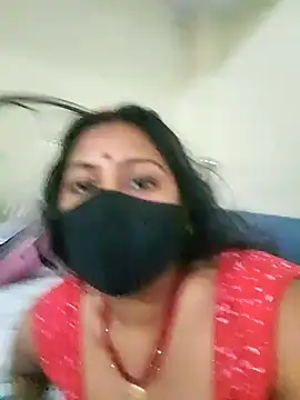 Shristiprakash0 online show from November 2025 05:29:02 AM