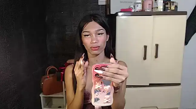 ToKeNa online show from February 2025 05:48:01 PM