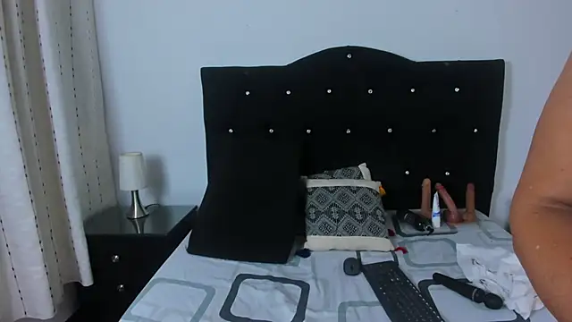 Keira Lennox online show from September 2025 11:37:02 AM