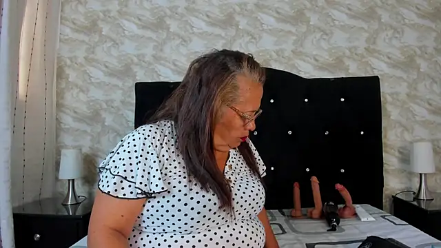 Keira Lennox online show from October 2025 11:33:02 AM