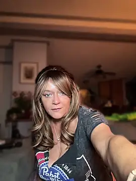 cowgirlc online show from April 2026 02:26:02 AM