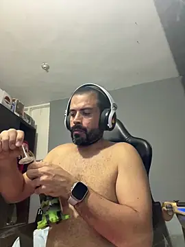 Snapshot of JayJayRod chatting on October 2025 03:54:02 AM JayJayRod online show from October 2025 03:54:02 AM