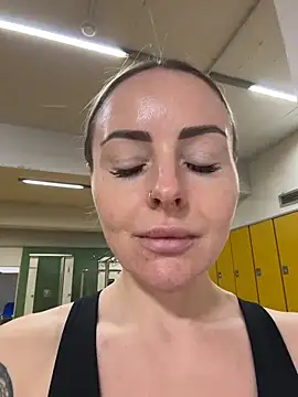 EmaSalis online show from February 2026 01:19:01 PM