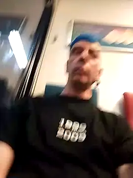 Snapshot of seelengleich chatting on December 2024 04:49:02 PM seelengleich online show from December 2024 04:49:02 PM