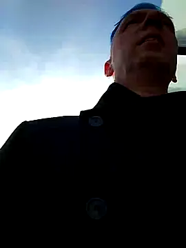 Snapshot of seelengleich chatting on December 2024 11:04:02 AM seelengleich online show from December 2024 11:04:02 AM