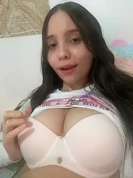 Snapshot of MiaJacksonn chatting on December 2024 01:26:01 AM MiaJacksonn online show from December 2024 01:26:01 AM