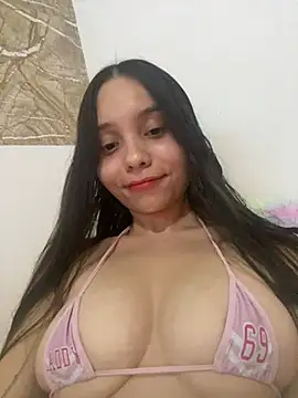 Snapshot of MiaJacksonn chatting on January 2025 11:06:01 PM MiaJacksonn online show from January 2025 11:06:01 PM
