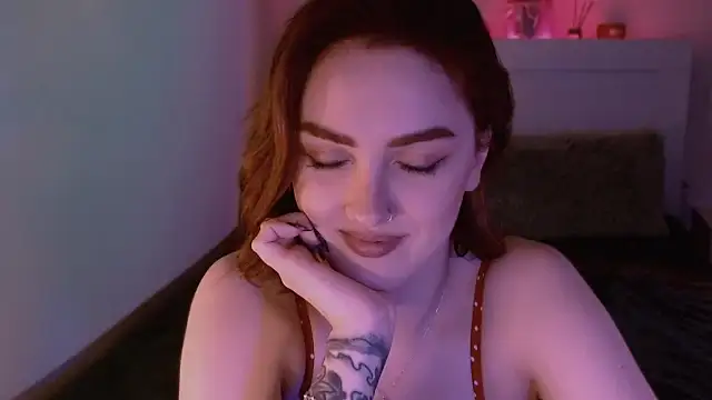 LilyFarey online show from December 2024 06:29:01 PM