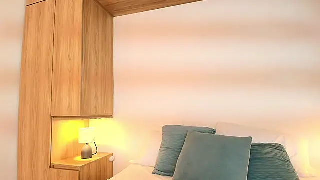 Snapshot of Isabella_Harley chatting on September 2025 01:04:01 PM Isabella Harley online show from September 2025 01:04:01 PM