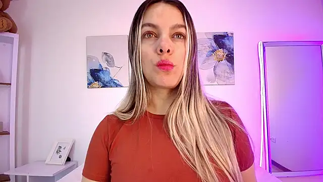 Isabella Harley online show from June 2026 01:20:02 PM
