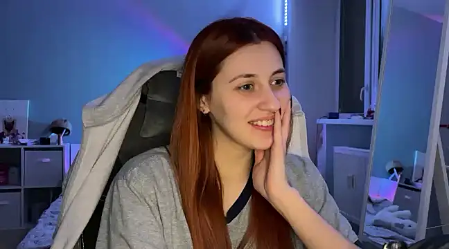 Snapshot of Uniarten chatting on December 2024 10:03:02 PM Uniarten online show from December 2024 10:03:02 PM