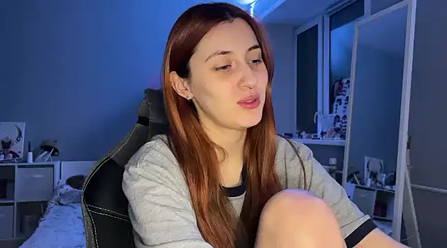 Snapshot of Uniarten chatting on January 2025 08:43:02 PM Uniarten online show from January 2025 08:43:02 PM