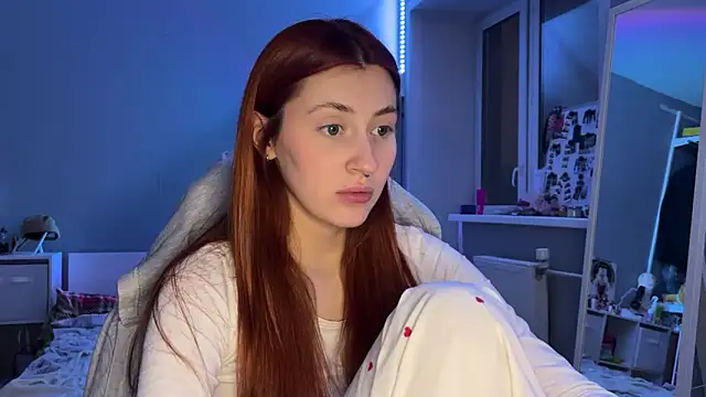 Snapshot of Uniarten chatting on February 2025 04:32:01 PM Uniarten online show from February 2025 04:32:01 PM