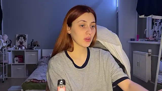 Snapshot of Uniarten chatting on February 2025 09:14:02 PM Uniarten online show from February 2025 09:14:02 PM