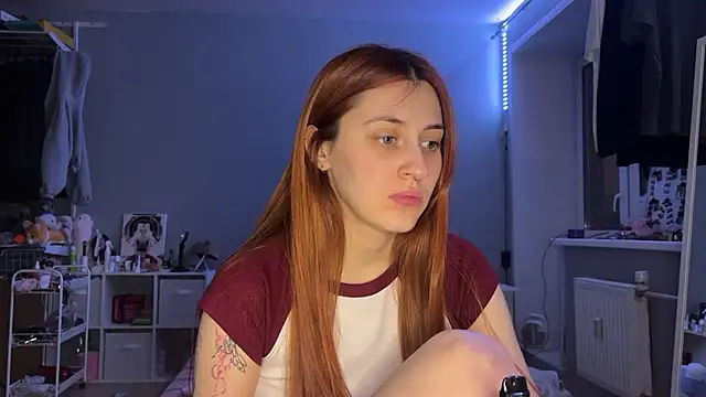 Snapshot of Uniarten chatting on March 2025 06:44:02 PM Uniarten online show from March 2025 06:44:02 PM