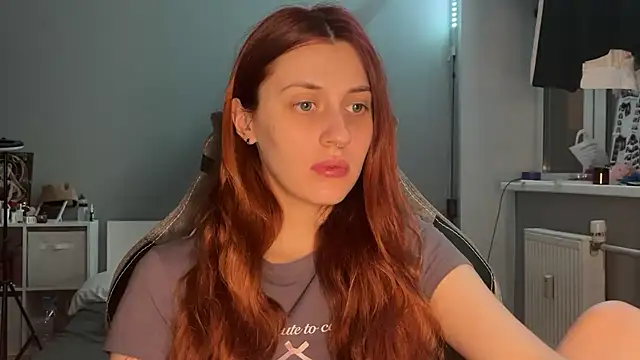 Snapshot of Uniarten chatting on September 2025 04:01:02 PM Uniarten online show from September 2025 04:01:02 PM