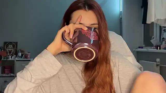 Snapshot of Uniarten chatting on October 2025 06:17:02 PM Uniarten online show from October 2025 06:17:02 PM