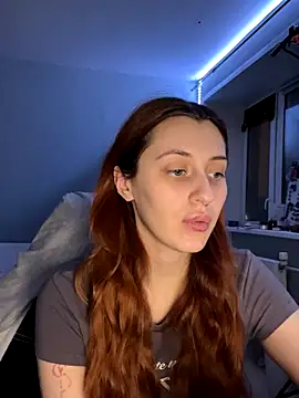 Snapshot of Uniarten chatting on November 2025 06:19:01 PM Uniarten online show from November 2025 06:19:01 PM