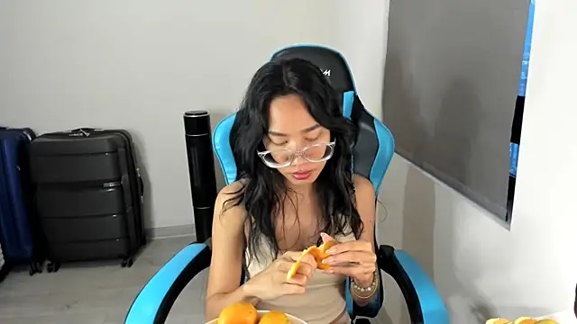 Snapshot of itsyourcassie chatting on December 2025 11:54:01 PM itsyourcassie online show from December 2025 11:54:01 PM