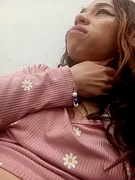 Snapshot of ZulyMichels chatting on December 2024 03:41:02 PM ZulyMichels online show from December 2024 03:41:02 PM