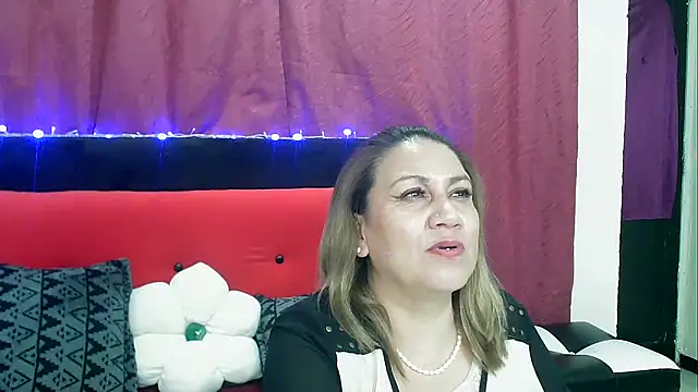 Snapshot of yayita_mature chatting on January 2025 07:45:02 PM yayita mature online show from January 2025 07:45:02 PM